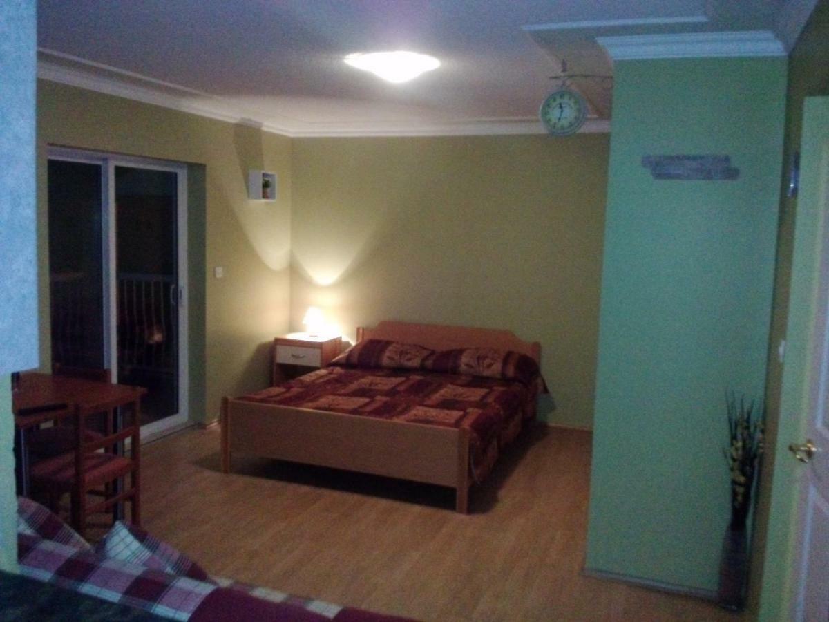 Guest House Karlo Bibinje Kültér fotó